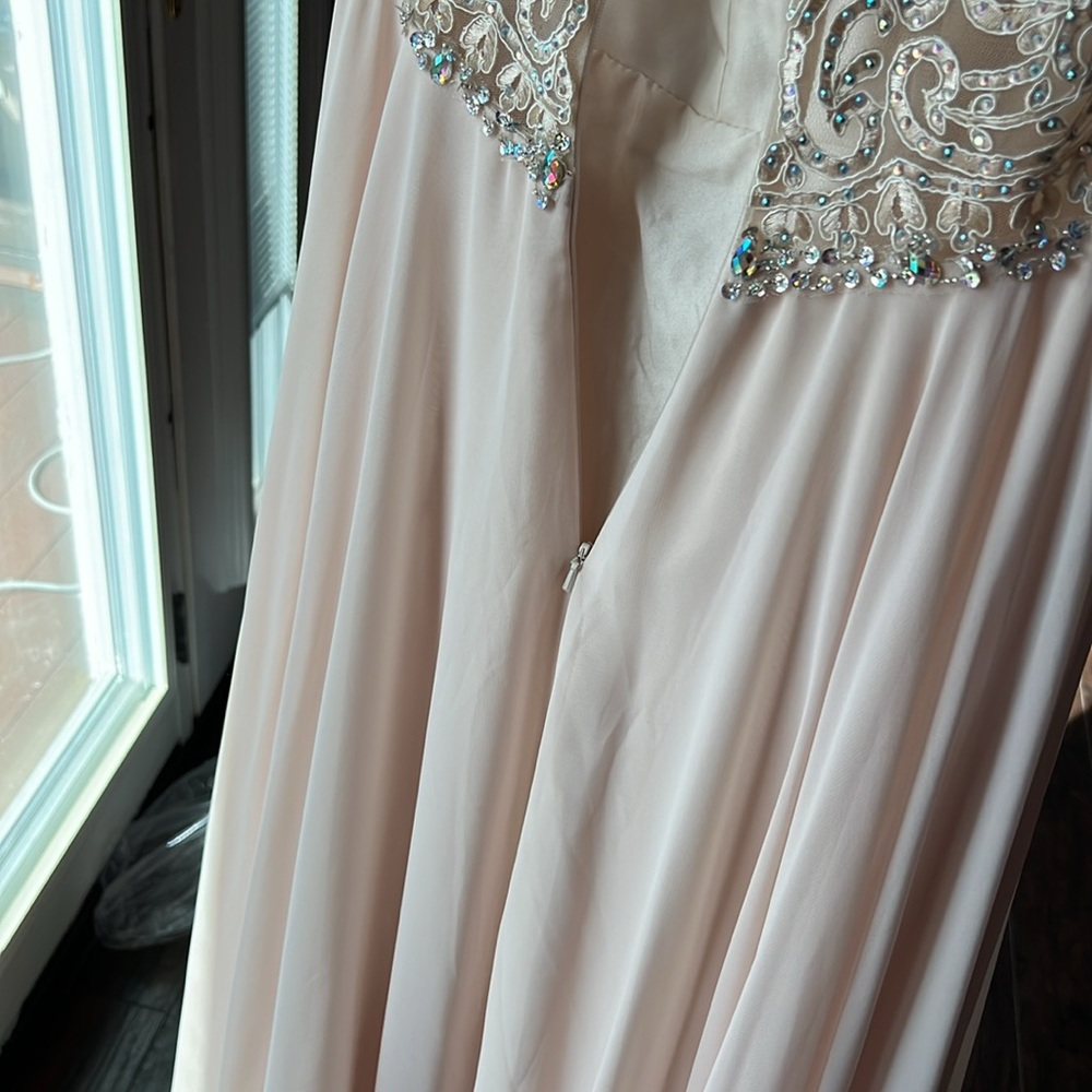 Ivory gown - Picture 9 of 14